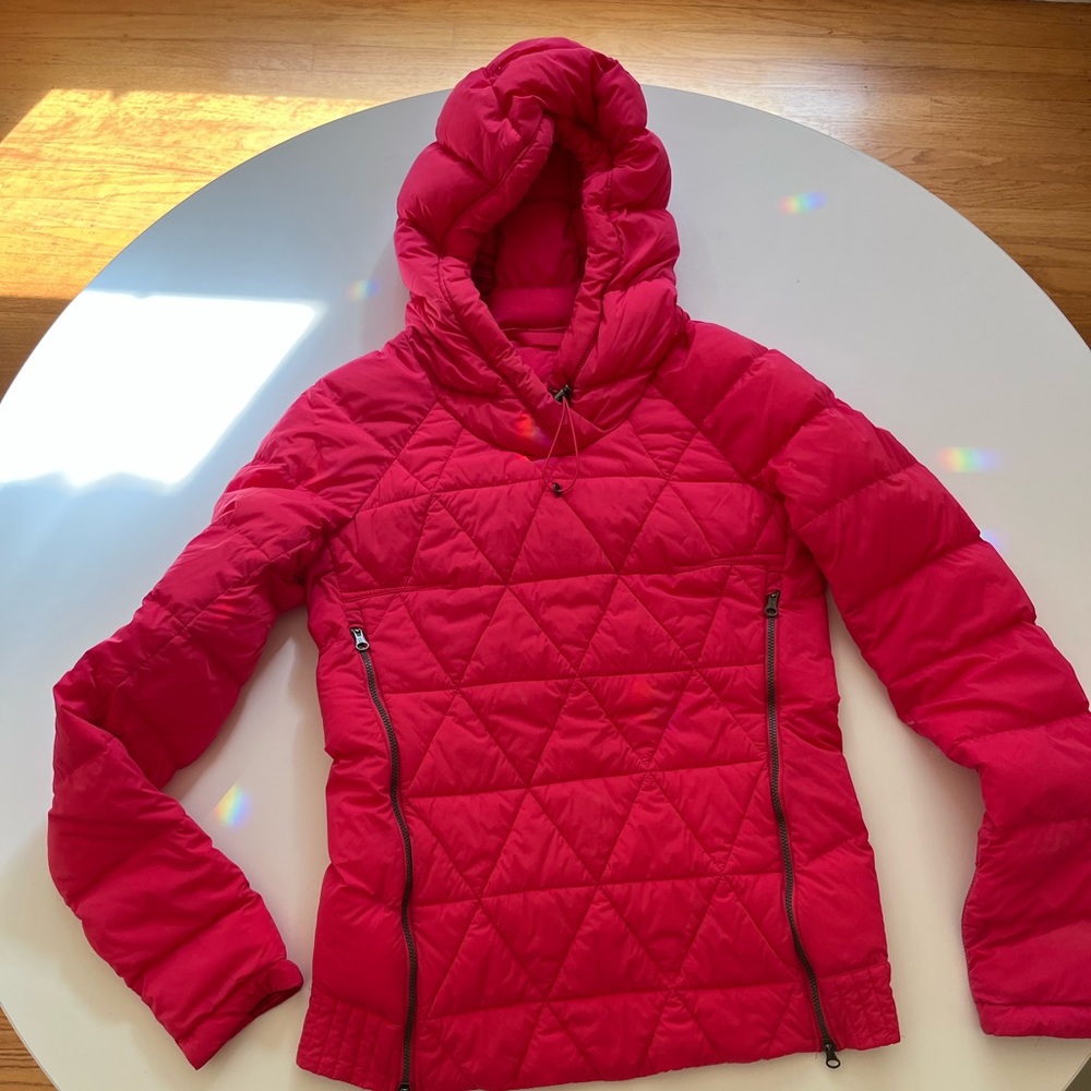 Lululemon puffer coat